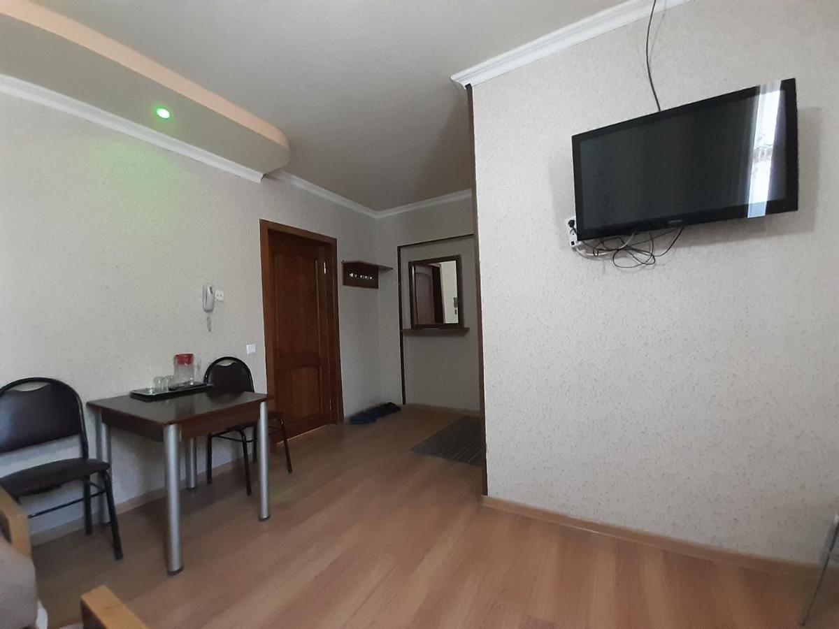 Hotel Selika Roustavi Extérieur photo
