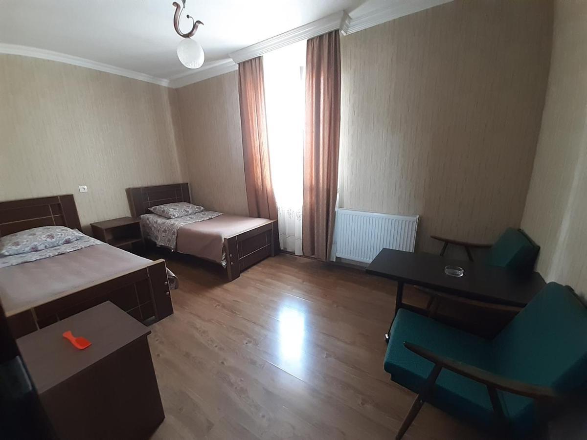 Hotel Selika Roustavi Extérieur photo