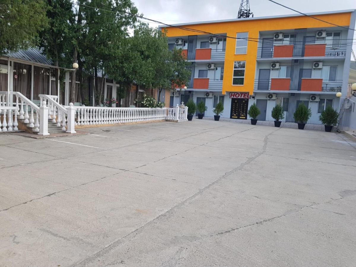 Hotel Selika Roustavi Extérieur photo